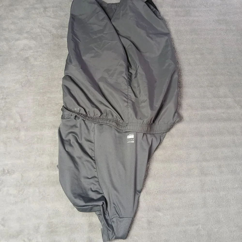 Nike Mens Large L Gray Brief Lined Shorts Gym Training Athletic 255988 Gorpcore